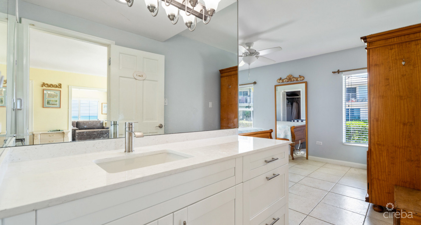 Grapetree #7 Beachfront (renovated Gf 3 Bed / 3 Bath)