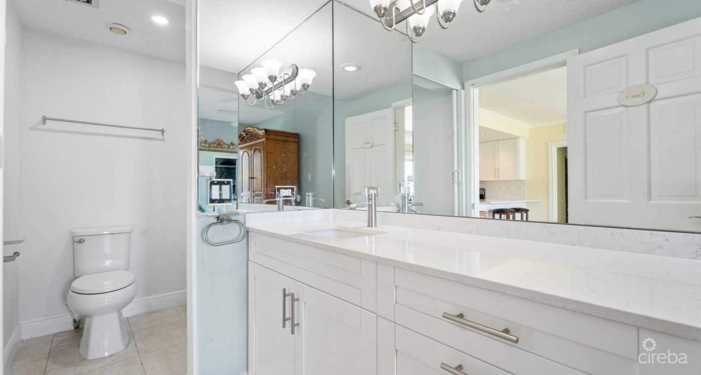 Grapetree #7 Beachfront (renovated Gf 3 Bed / 3 Bath)