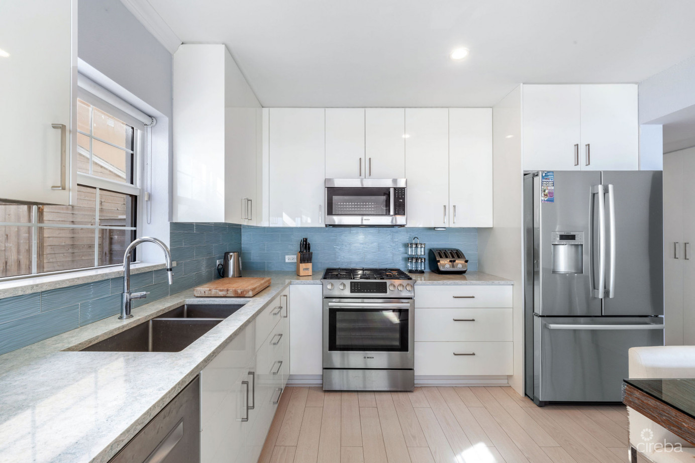 Mahogany Point Villas 3, Beach Front Townhome