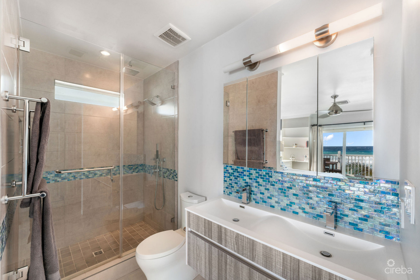 Mahogany Point Villas 3, Beach Front Townhome