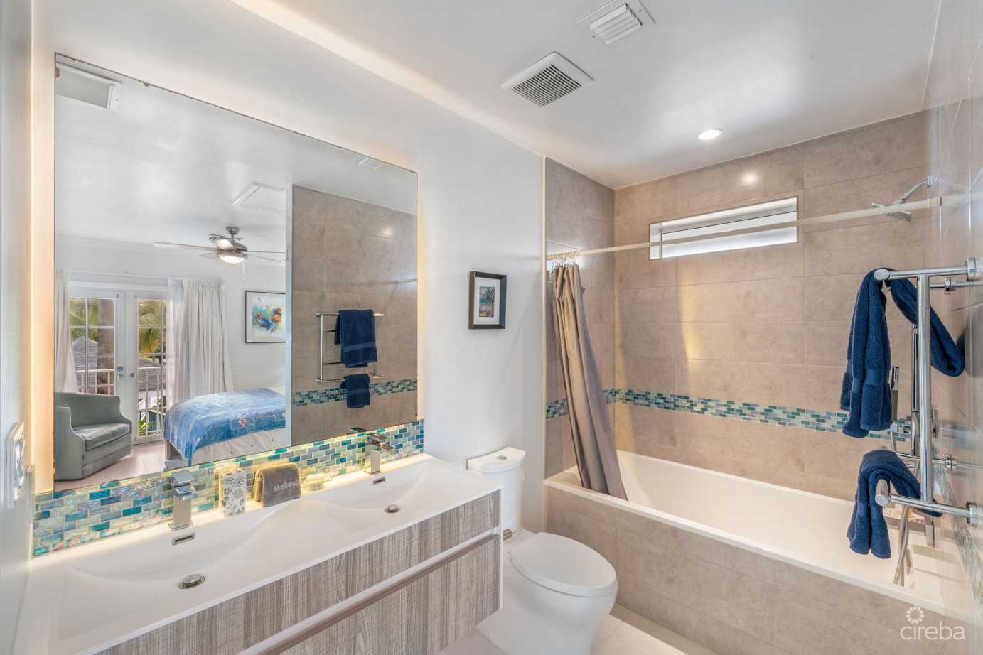 Mahogany Point Villas 3, Beach Front Townhome