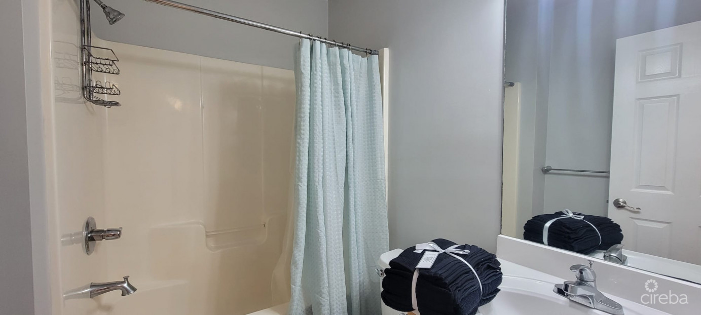 Lakeside--1bed/1bath--minutes To Camana Bay/seven Mile Beach