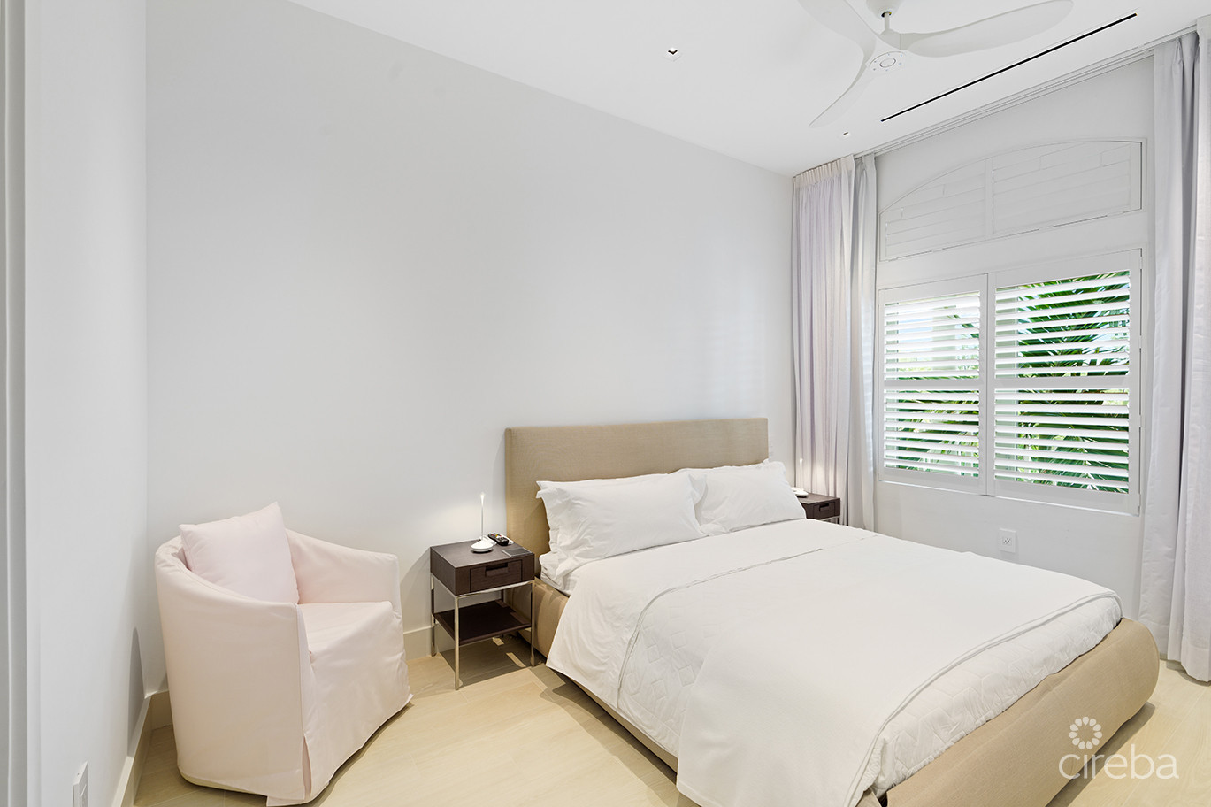 Pinnacle #34 Penthouse With Garage