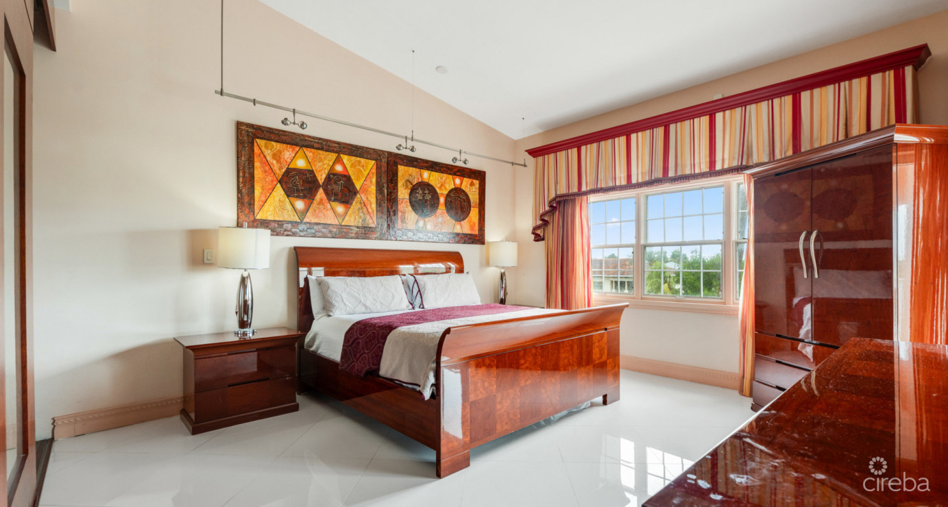 Britannia #630  Seven Mile Corridor - Spacious Canal Front Living