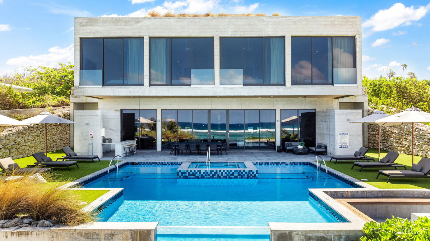 Bella Rocca, East End Luxury Villa