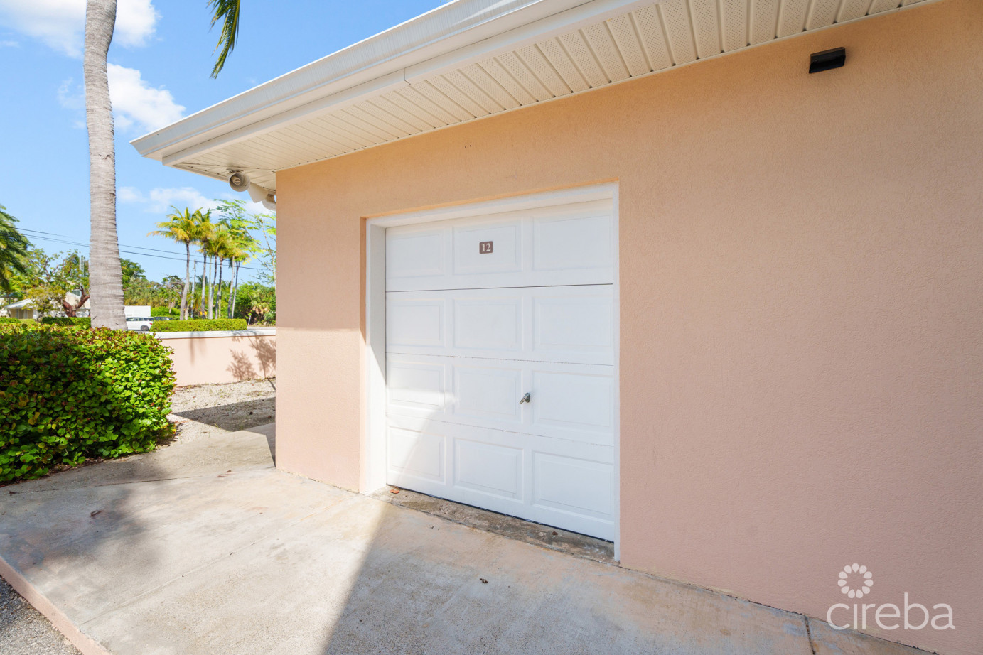 Ground Floor Kaibo Ph2  2 Bed With Storage Unit