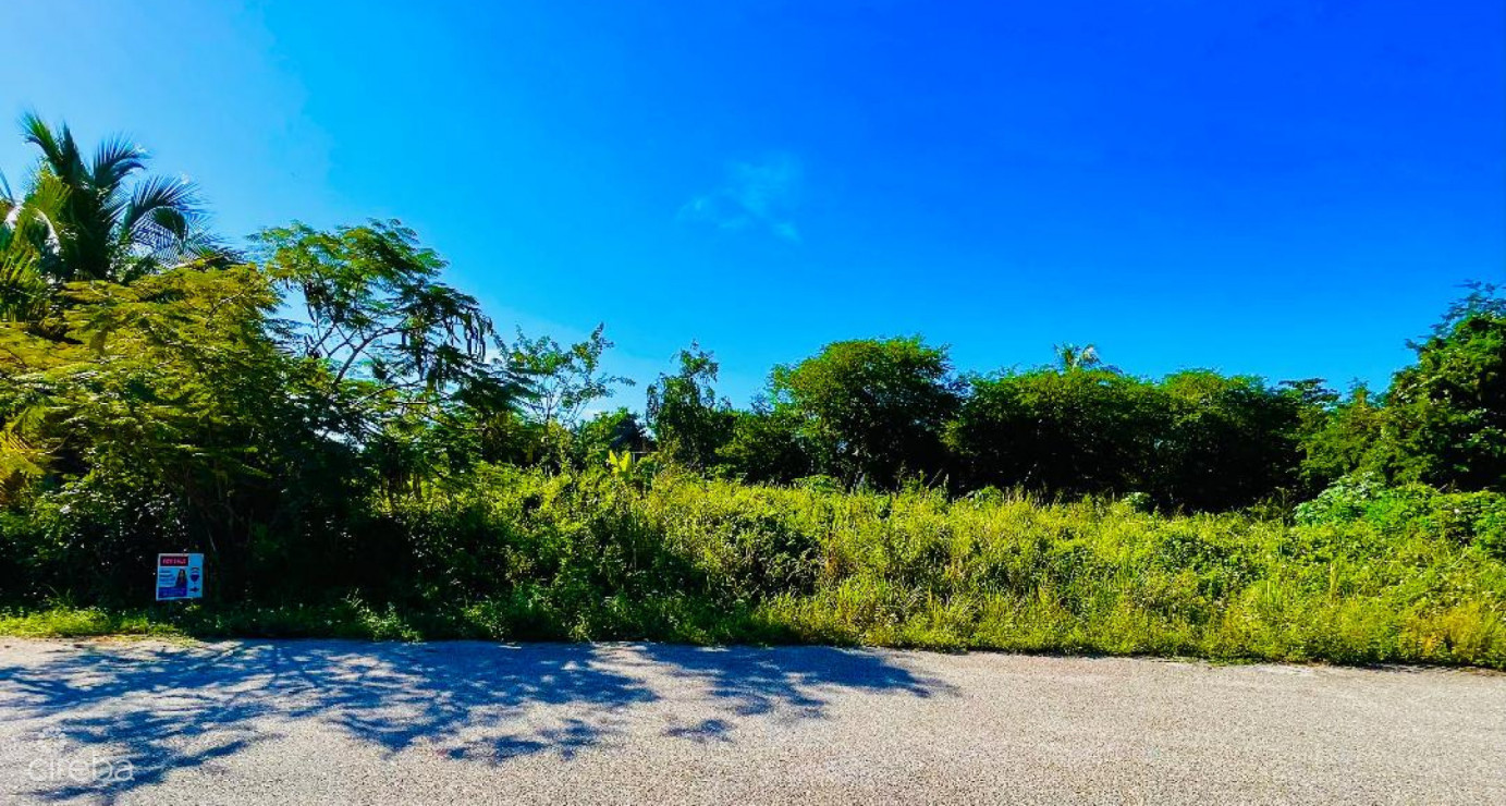 Mayfair Crescent-northward 0.2870 Acre Filled Land