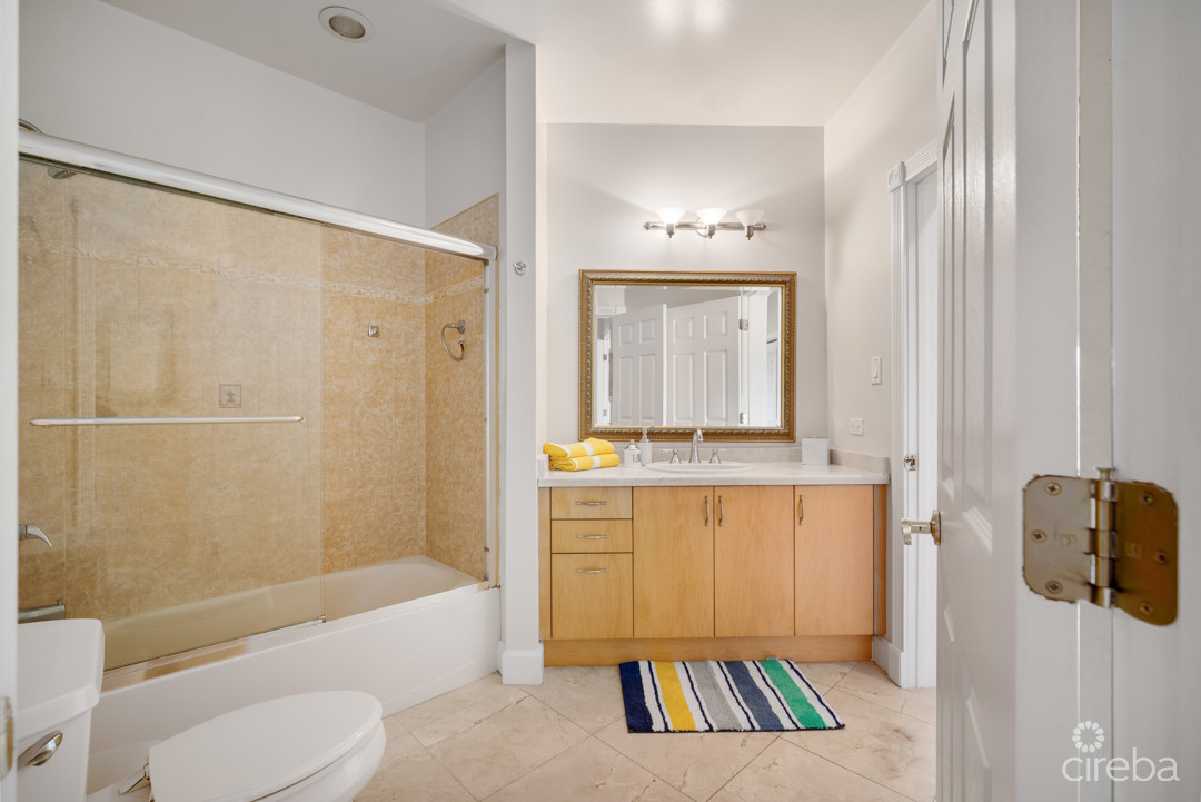 Yacht Club Villas W Dock