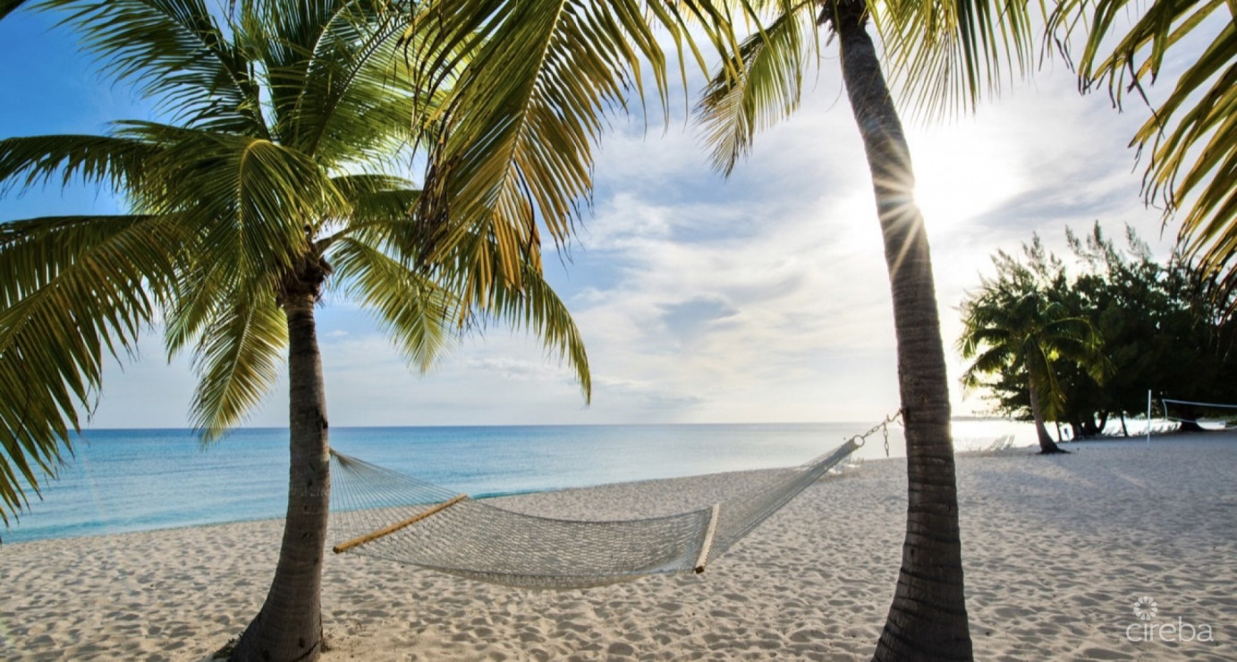 Lacovia - Outside Corner Spectacular Views