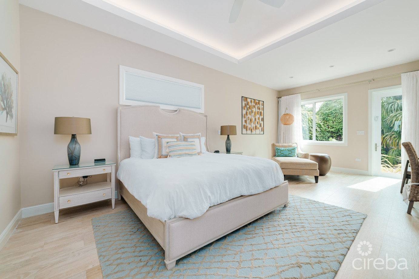 Boggy Sands Club With Two Storage Units