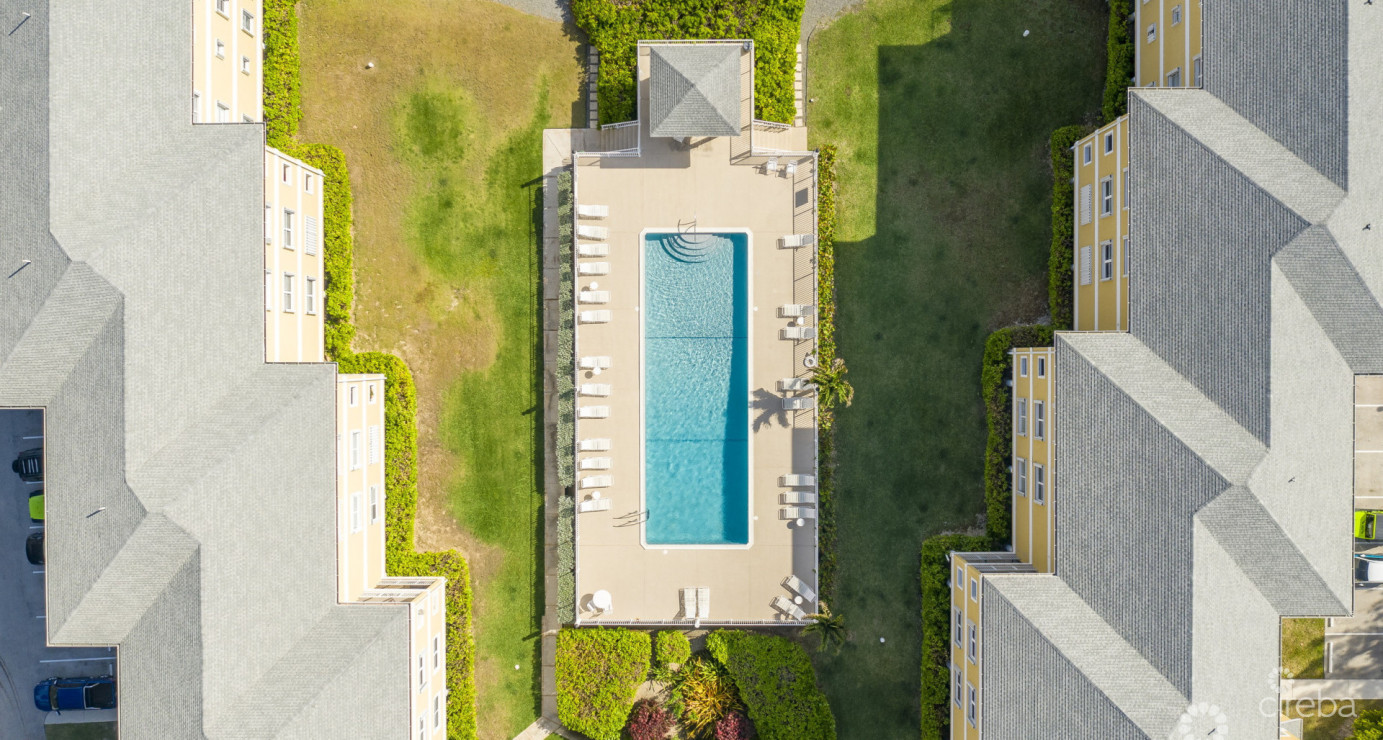 South Shore Spacious 3 Bedroom Seafront Penthouse