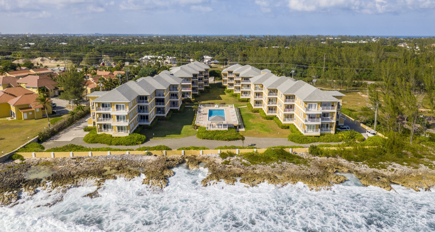 South Shore Spacious 3 Bedroom Seafront Penthouse