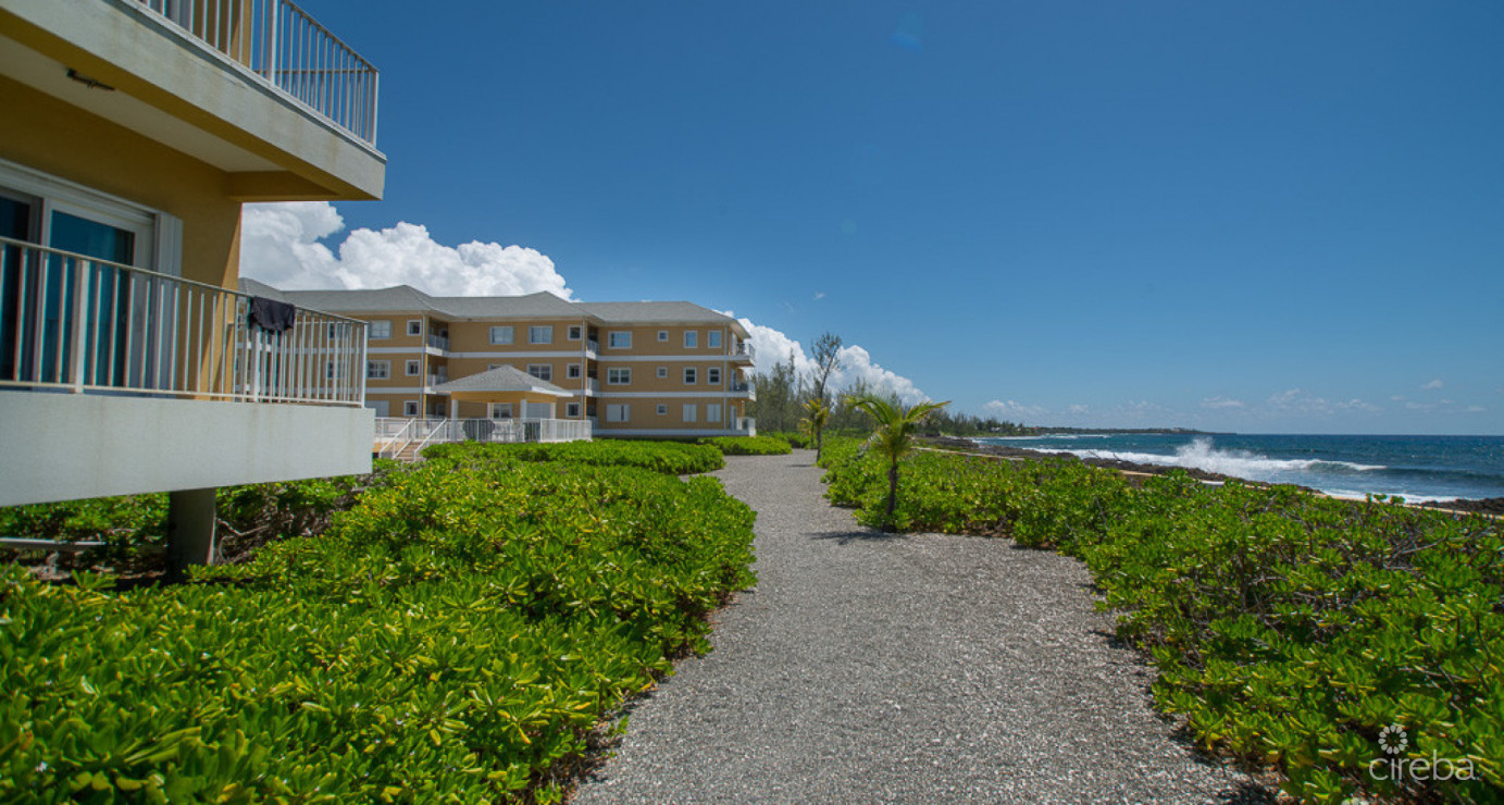 South Shore Spacious 3 Bedroom Seafront Penthouse