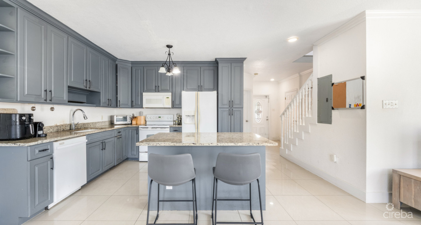 Suelles Estates #1 End Unit