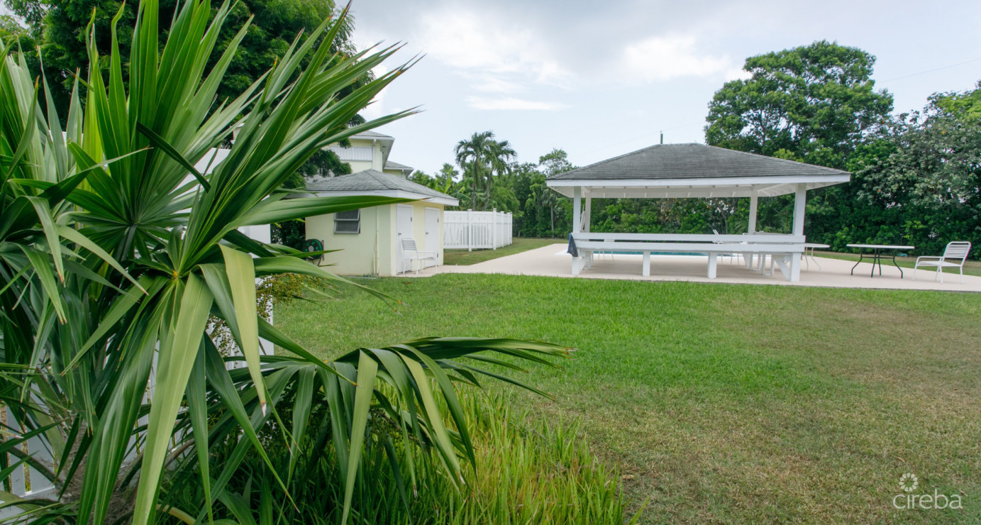 South Palms #5 (2 Bed/2.5 Bath Ss Townhome)