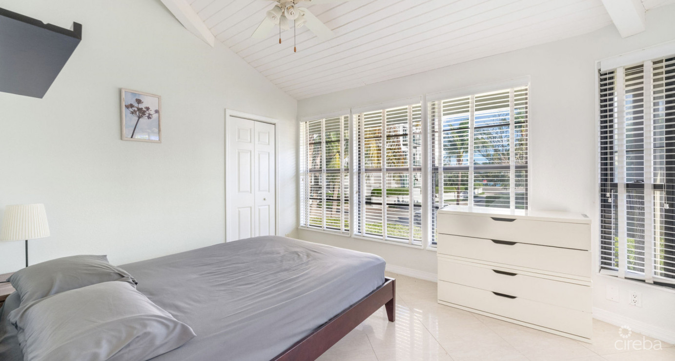 Breezy Pines Top Floor 2 Bed 2 Bath