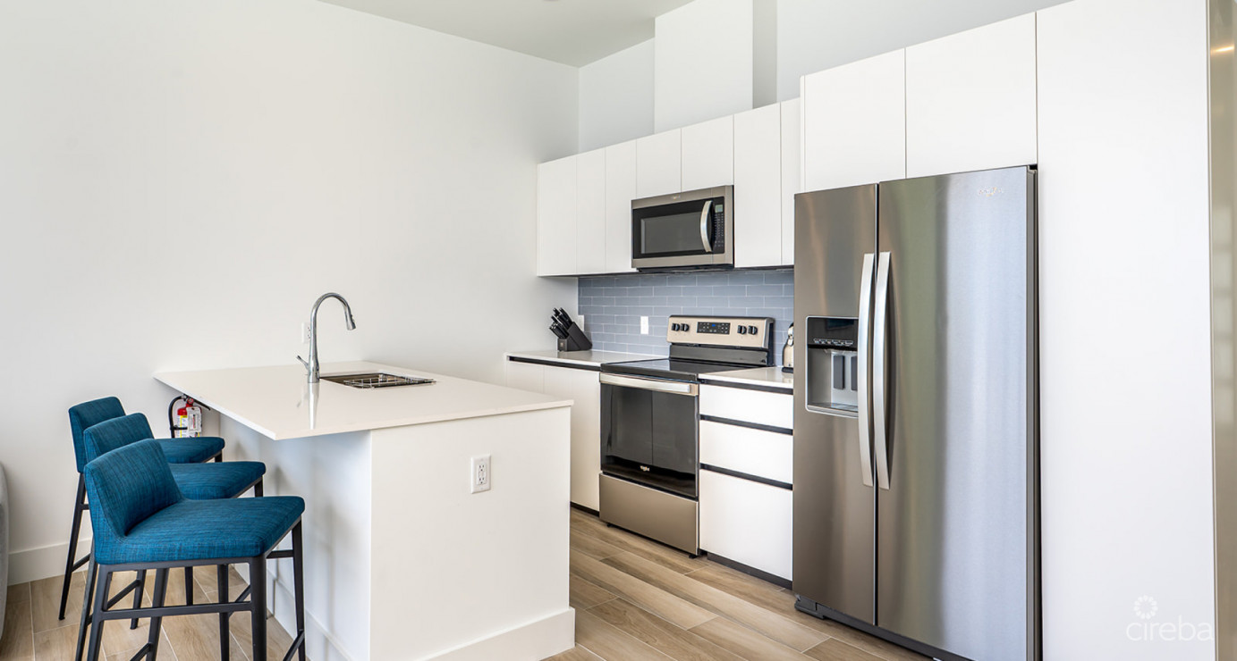 31 Sunset Point- Seafront, 2nd Floor, Unbelievable Views! 1-bed/ 1.5-bath