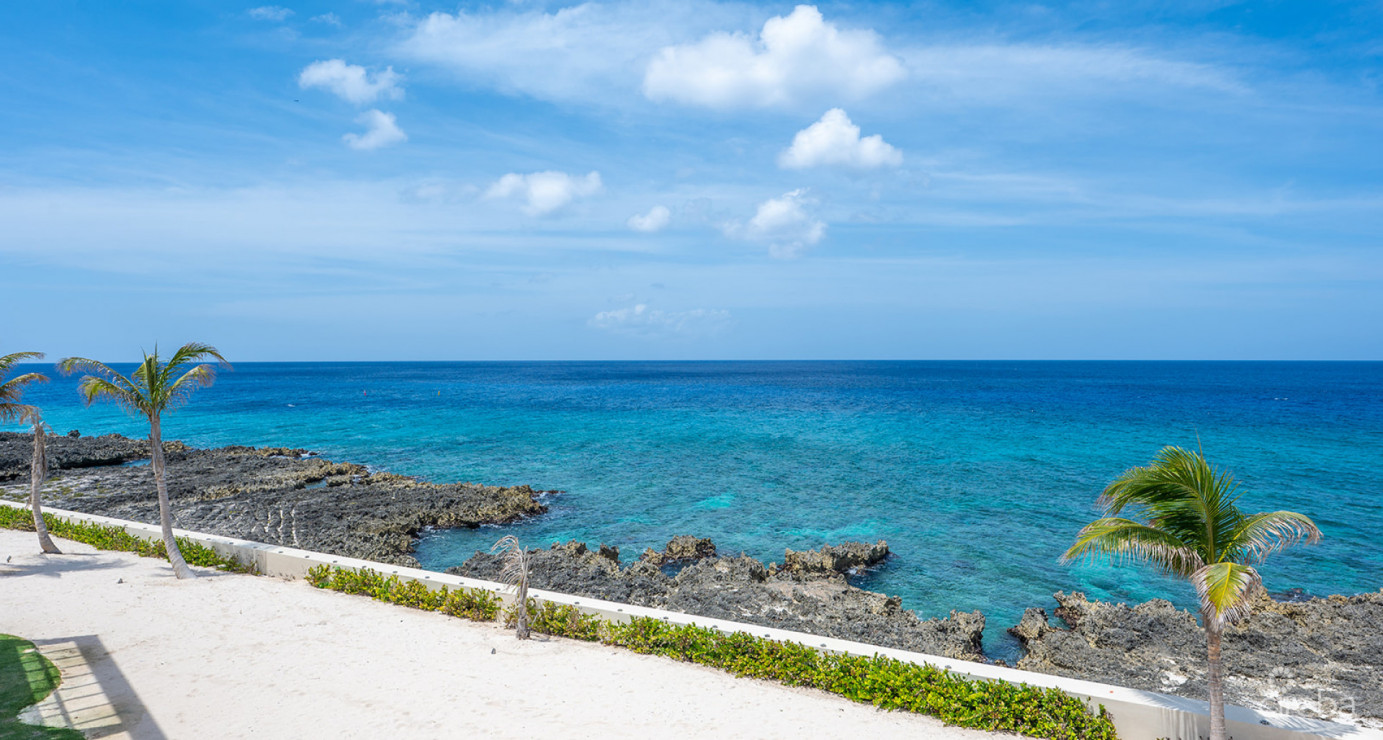 31 Sunset Point- Seafront, 2nd Floor, Unbelievable Views! 1-bed/ 1.5-bath