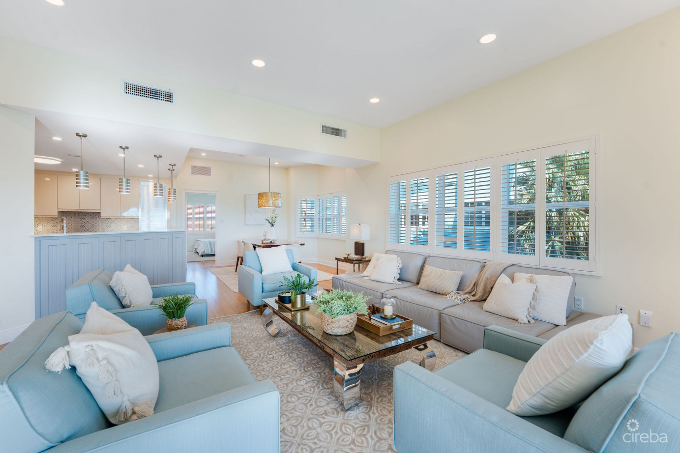 Britannia Regents Court  4-bed Two-storey Home In Smb Corridor