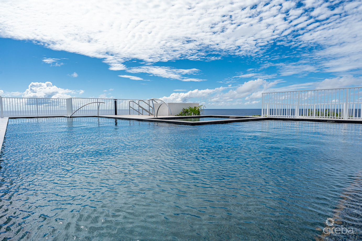 Point West Penthouse #24 - Three Bed Ocean View