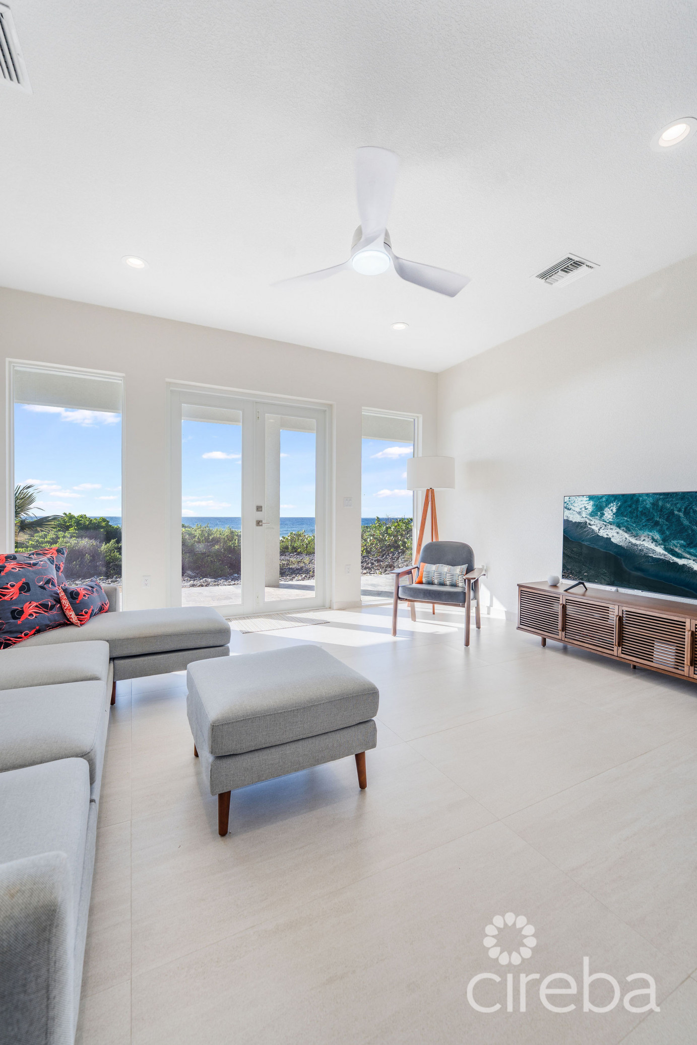 Southside Seafront Villa