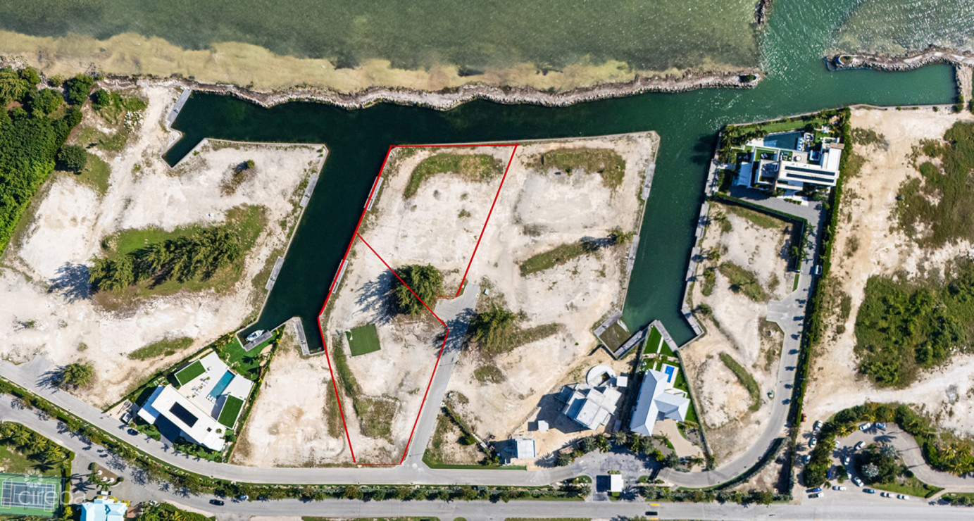 Diamonds Edge Seafront Double Lot