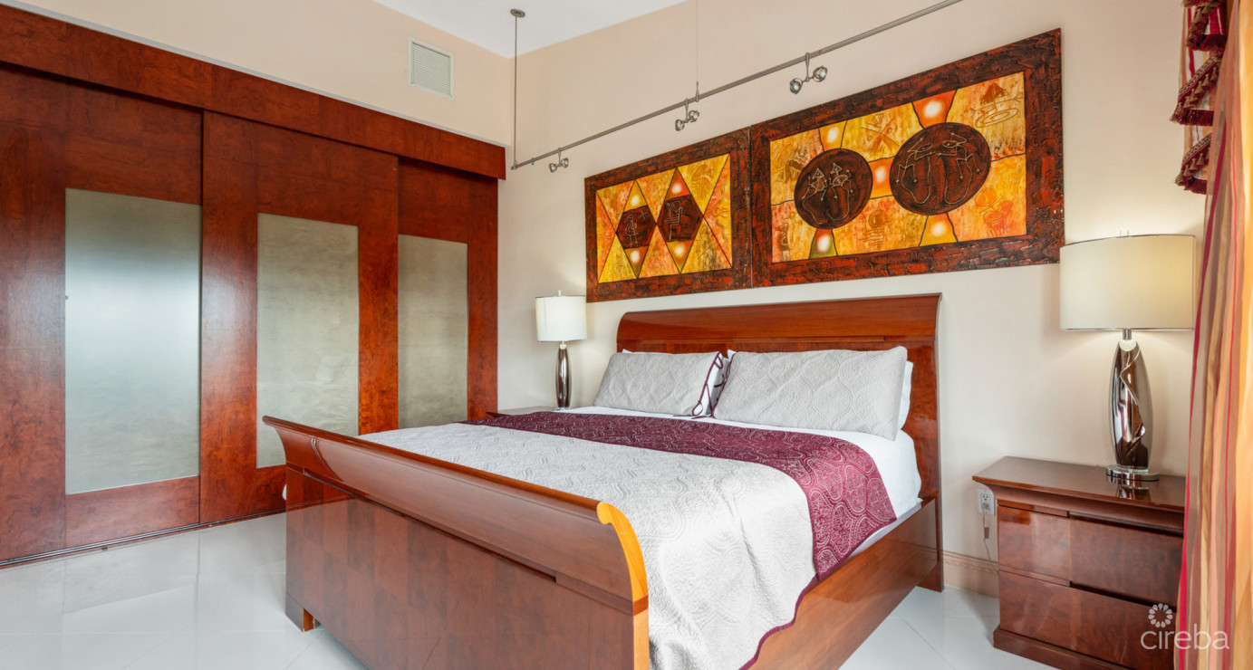 Britannia #630  Seven Mile Corridor - Spacious Corner Unit Canal Front Condo