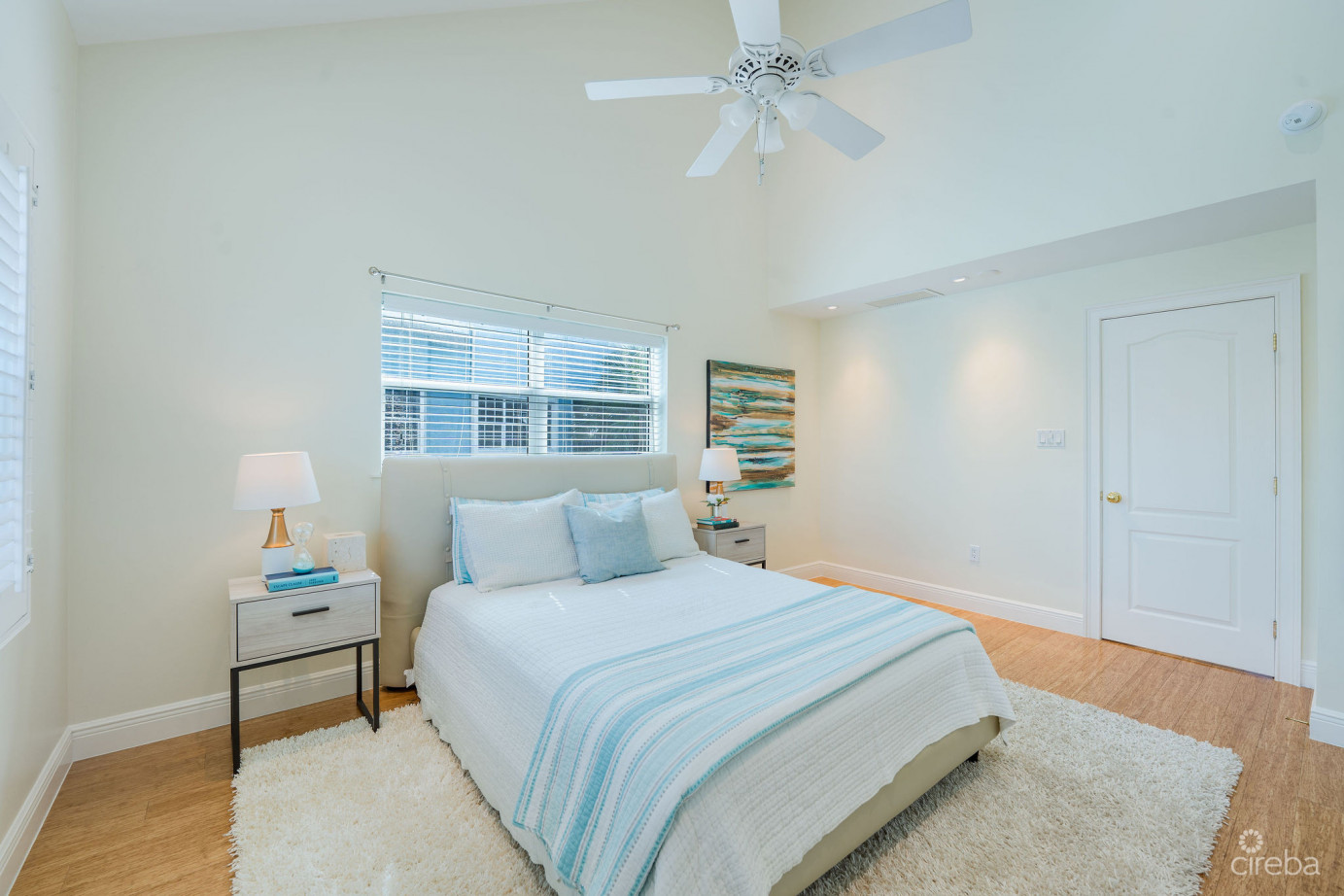 Britannia Regents Court  4-bed Two-storey Home In Smb Corridor