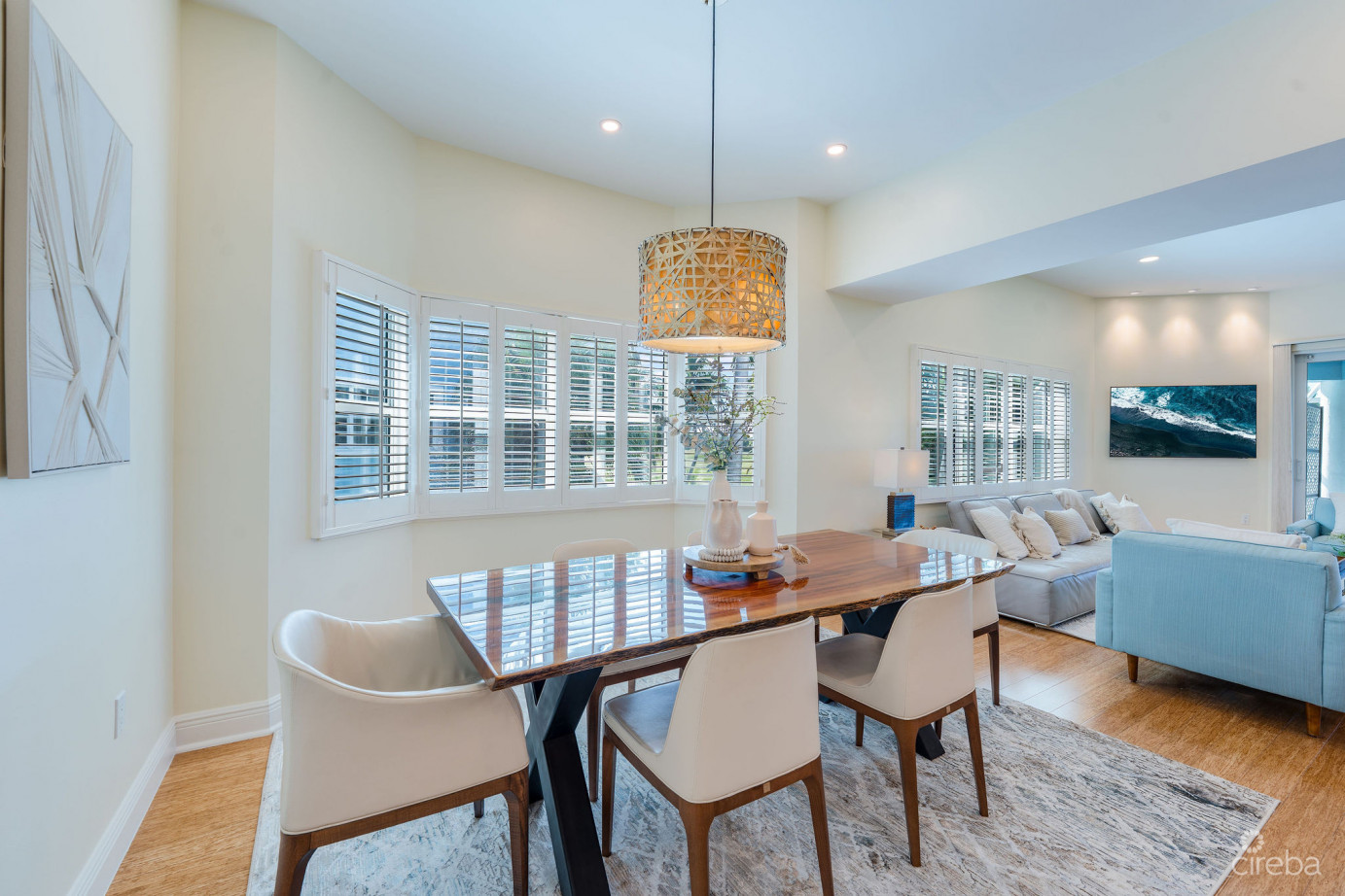 Britannia Regents Court  4-bed Two-storey Home In Smb Corridor