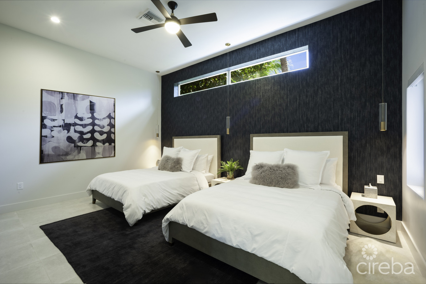 Black Urchin: Private Beachfront Estate