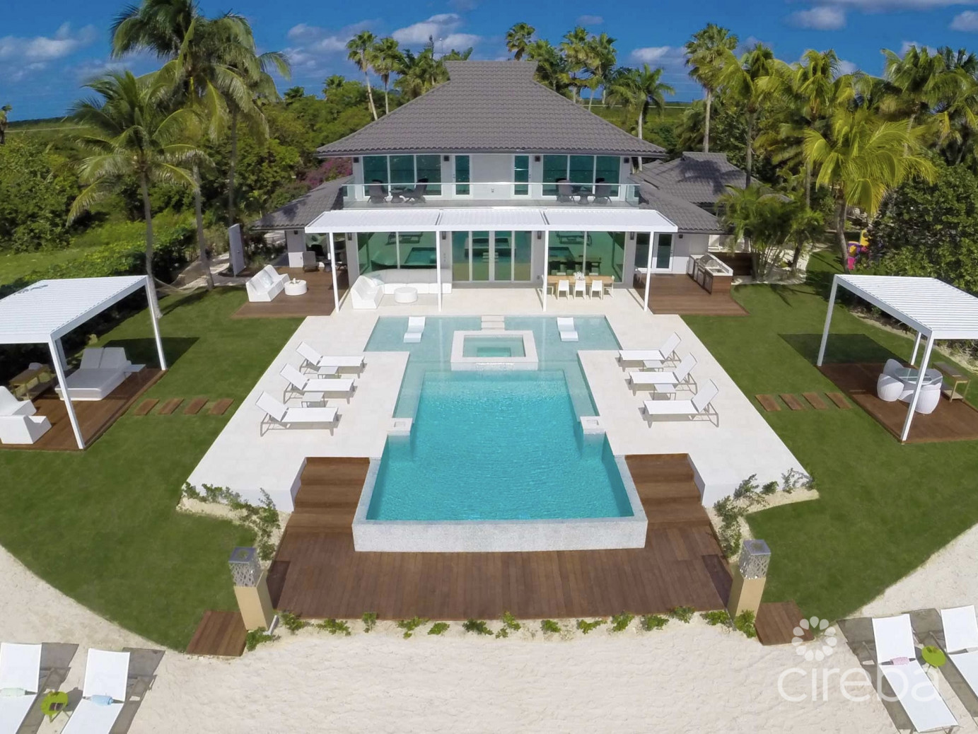 Black Urchin: Private Beachfront Estate