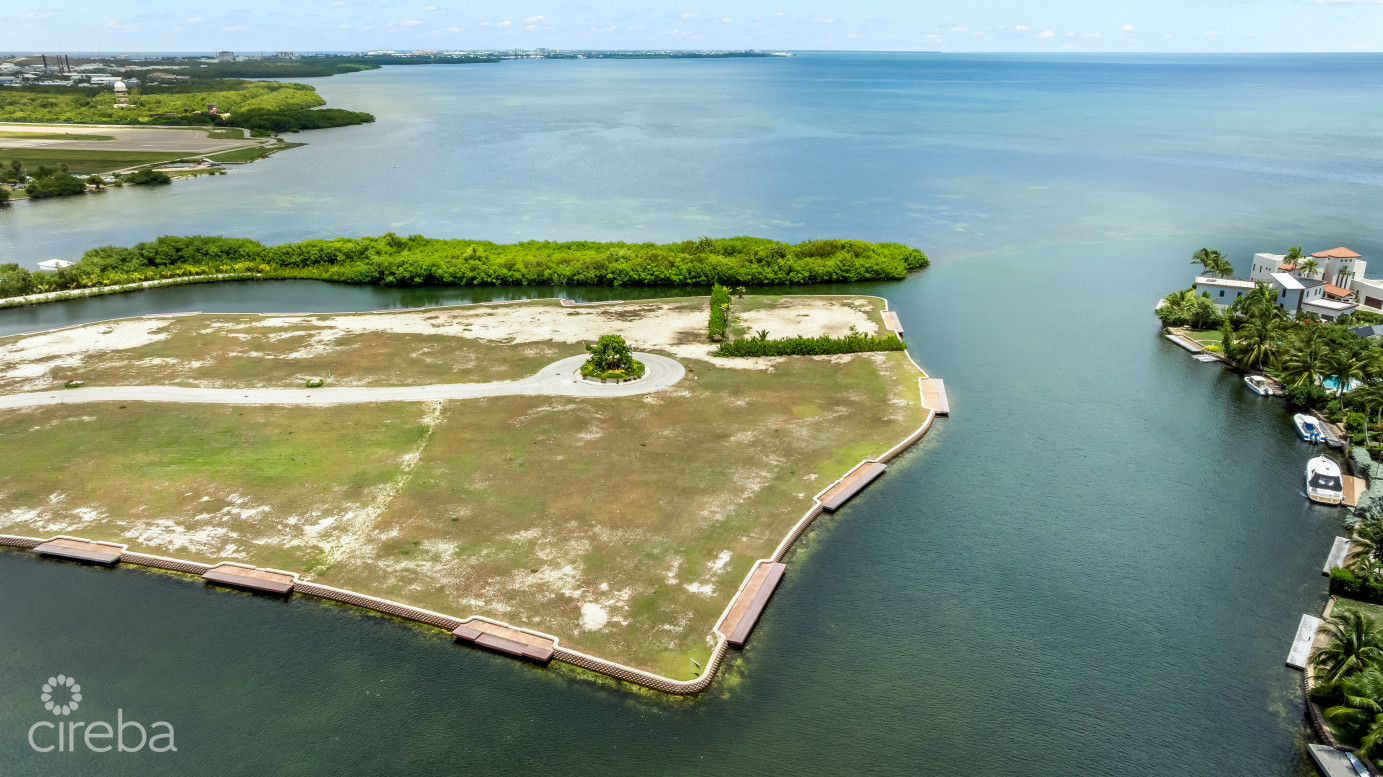 Large Harbour Reach Lot