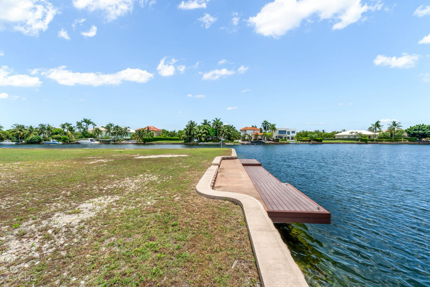 Large Harbour Reach Lot