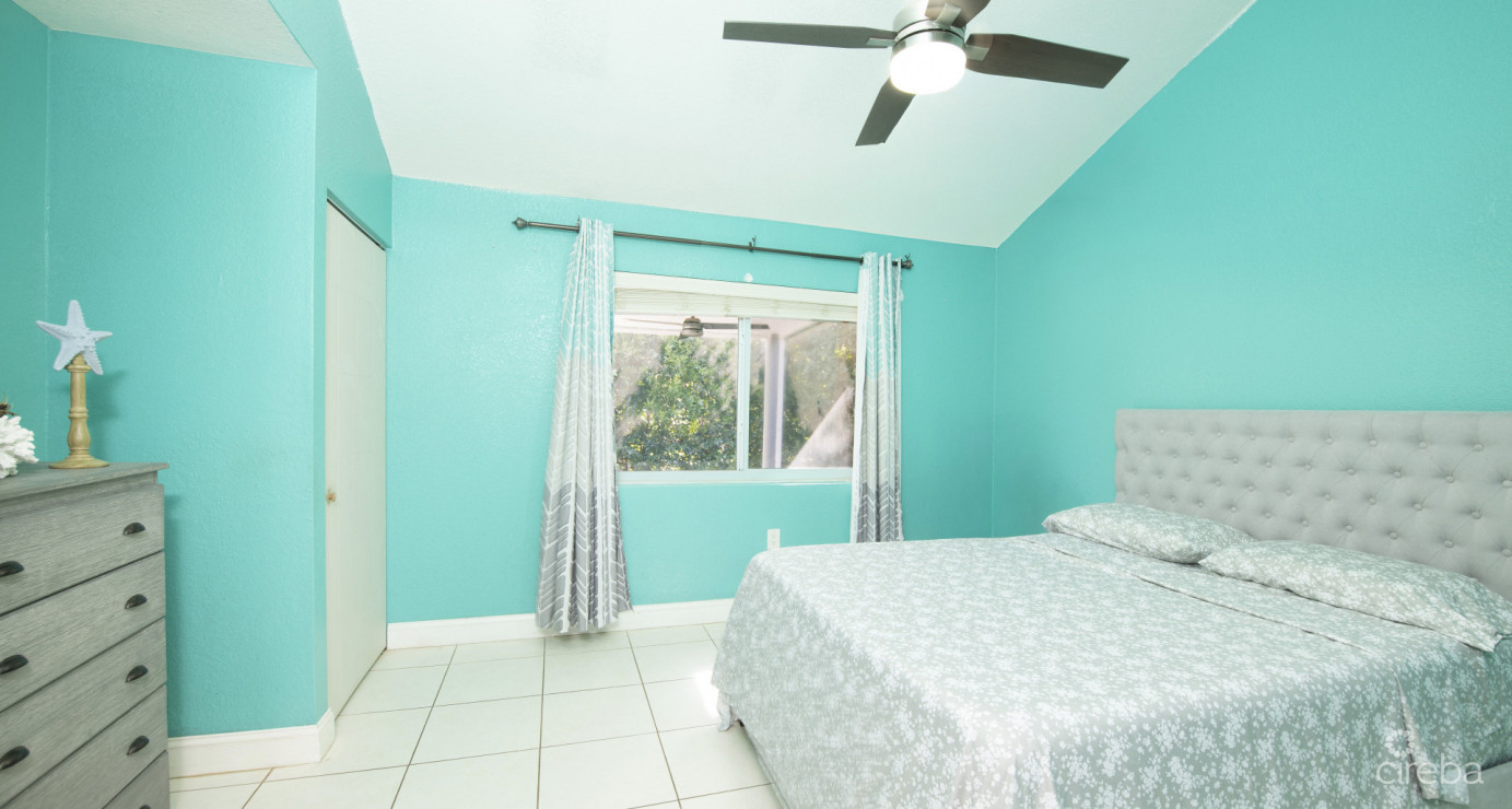 Single Family Home - 3 Bed 2 Bath - Newlands