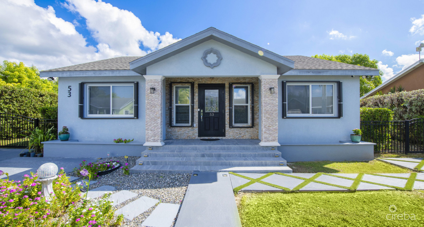 Single Family Home - 3 Bed 2 Bath - Newlands