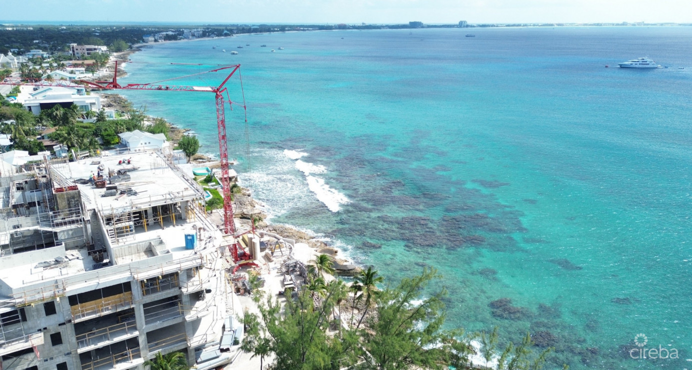 Serrana - A Rare Sea Front Townhouse