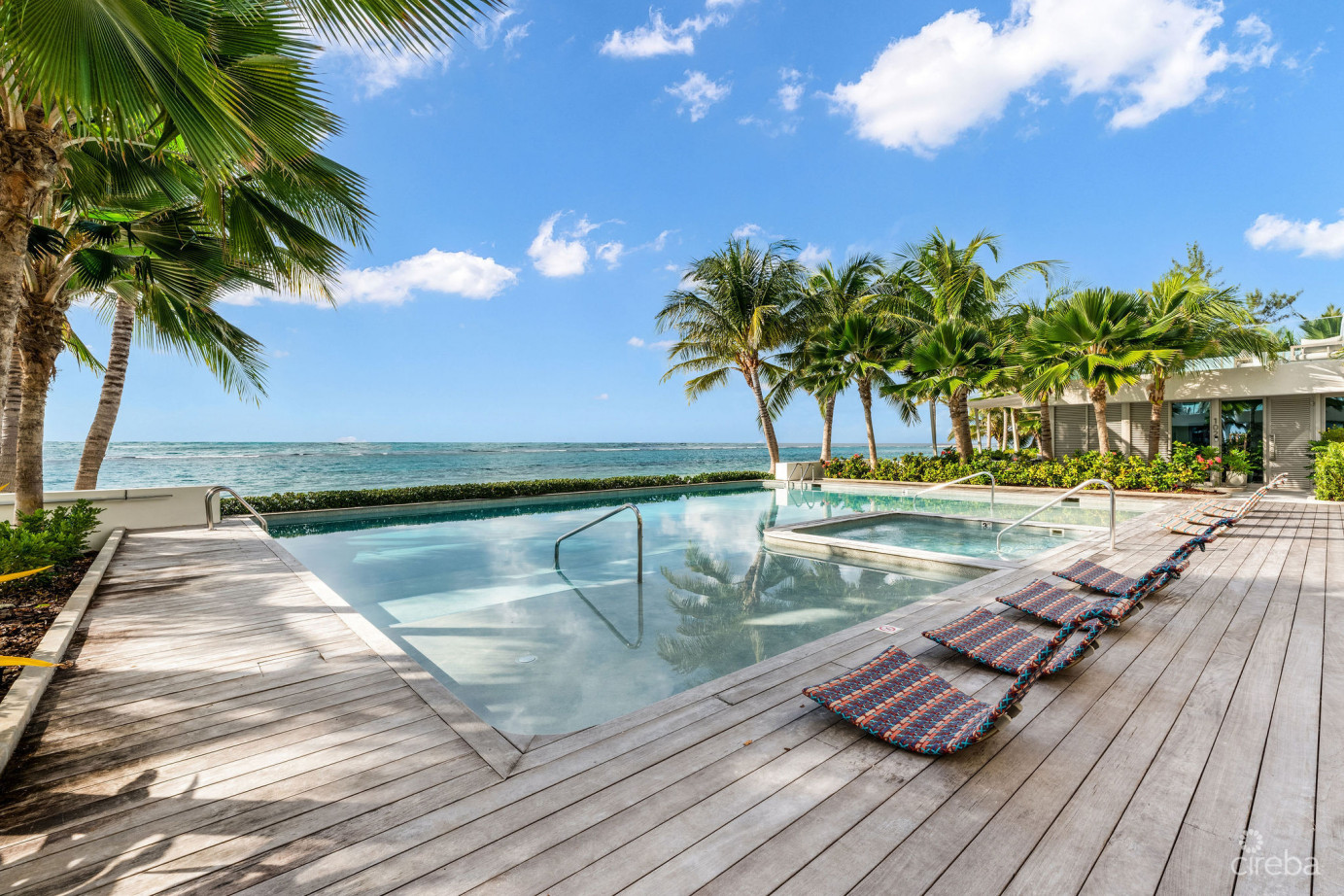 Tides 102, Exclusive Beachfront Villa