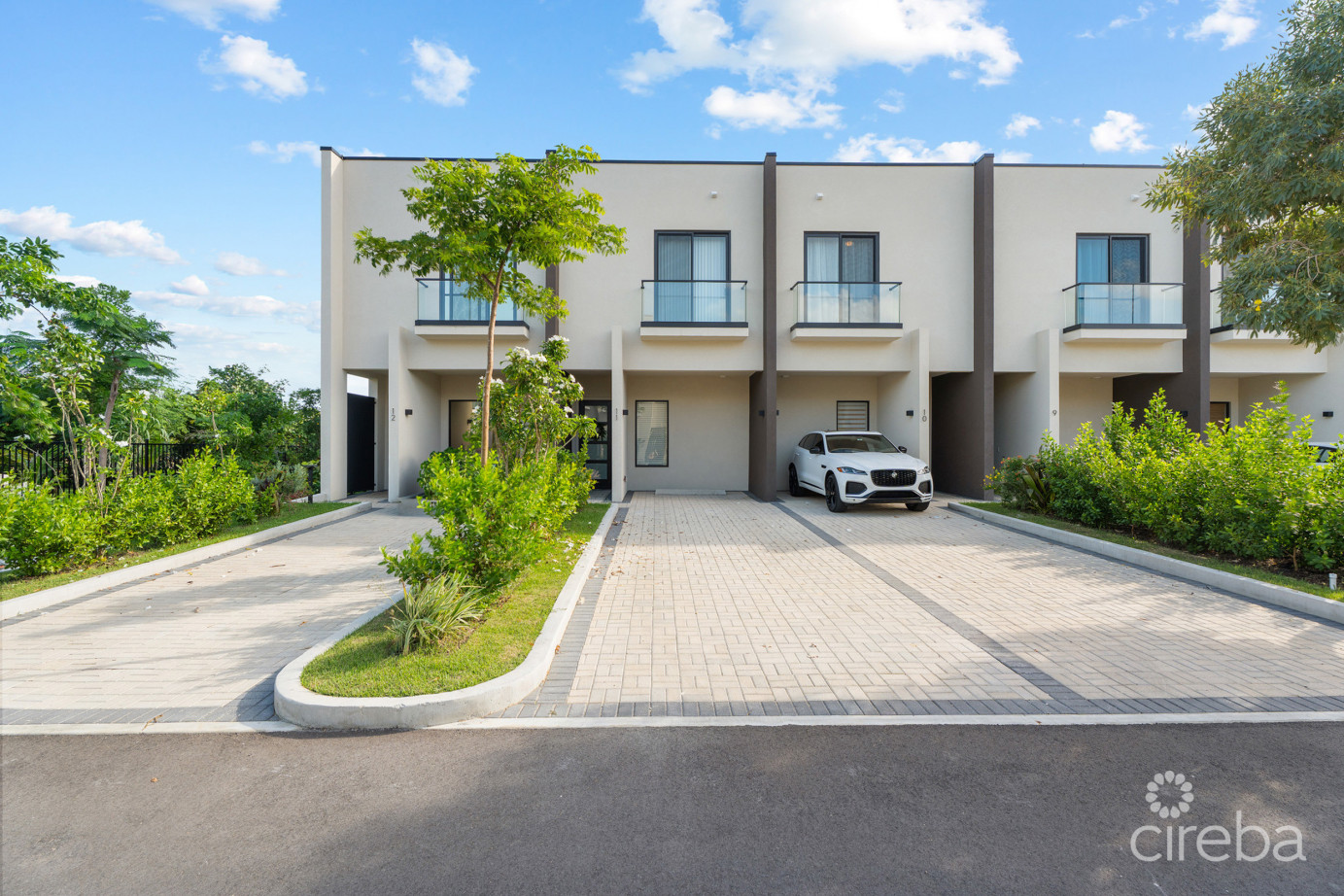 Prive 11 - South Sound Townhome