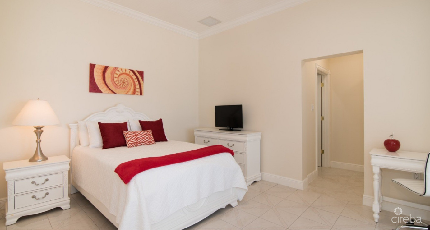 Beachfront Single-level South Sound Home