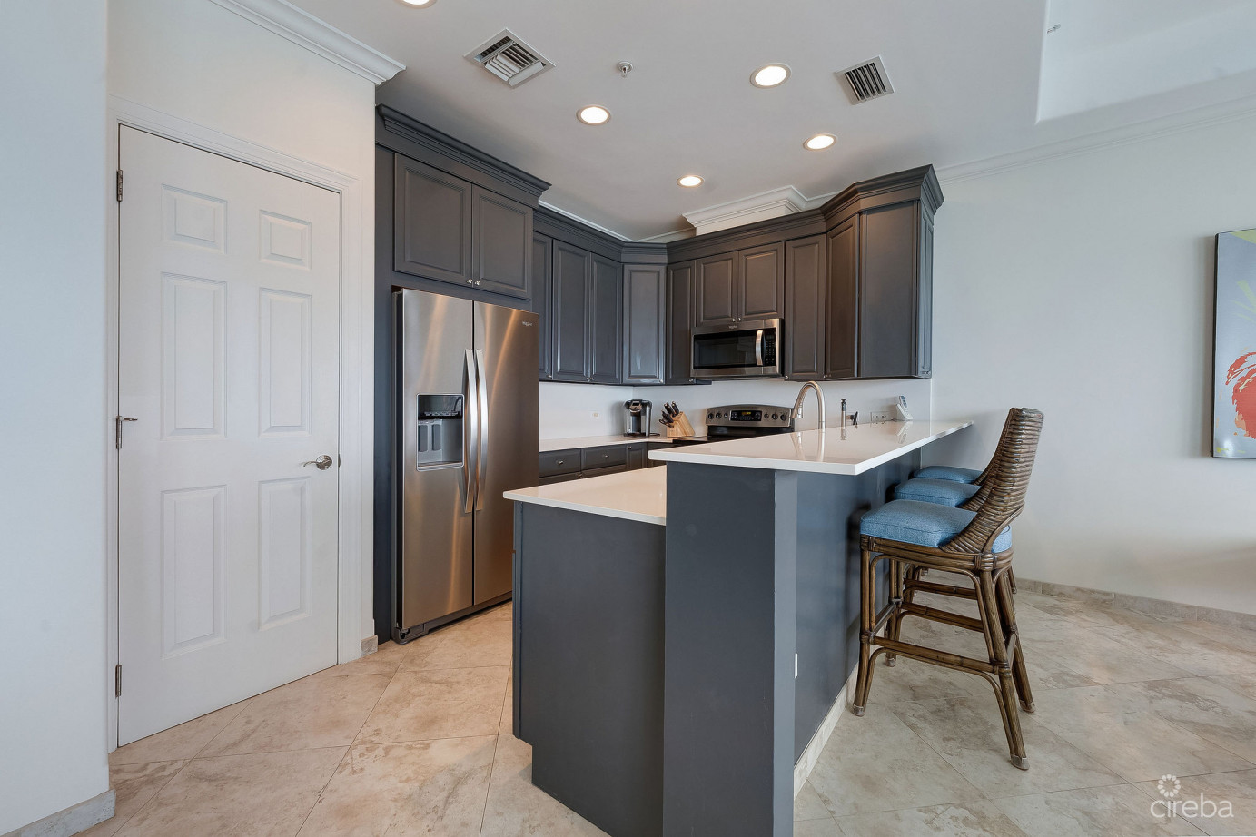 South Bay Beach Club Penthouse 36 With Parking Space - 3 Bedroom