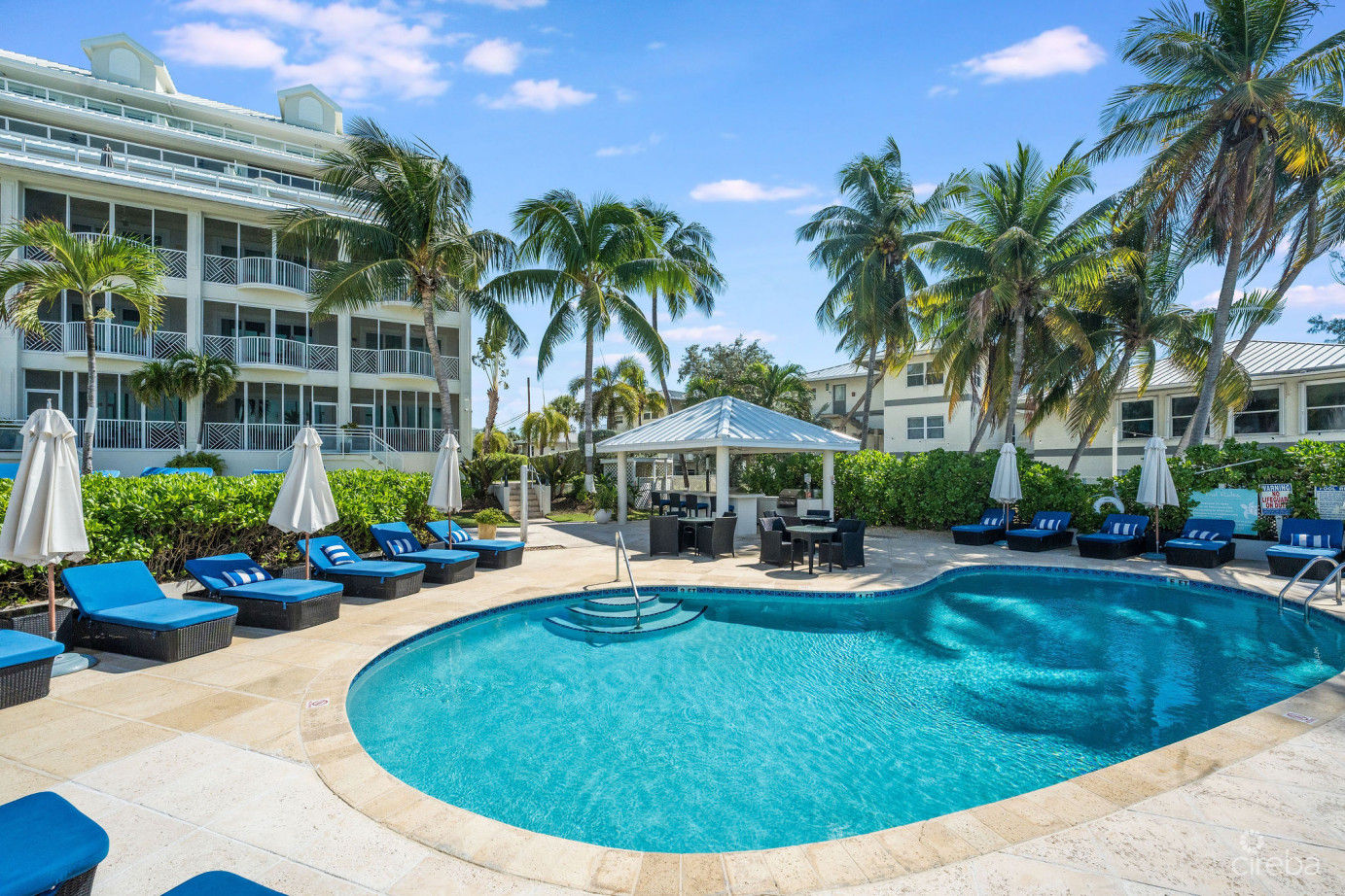 South Bay Beach Club Penthouse 36 With Parking Space - 3 Bedroom