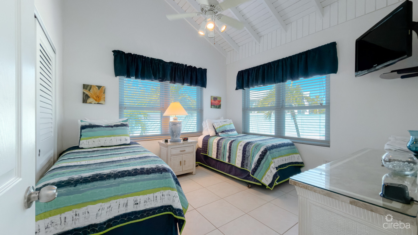 2 Bed Condo Seven Mile Beach Villas Of The Galleon