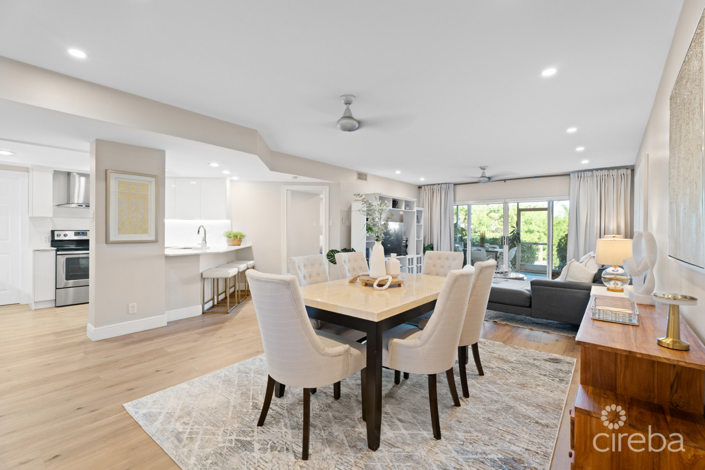 Britannia, Regents Court - Serene Canal Living