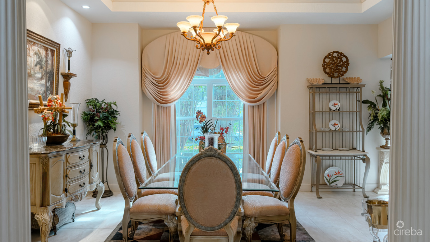 Yacht Club Canal Front Home 3 Bed