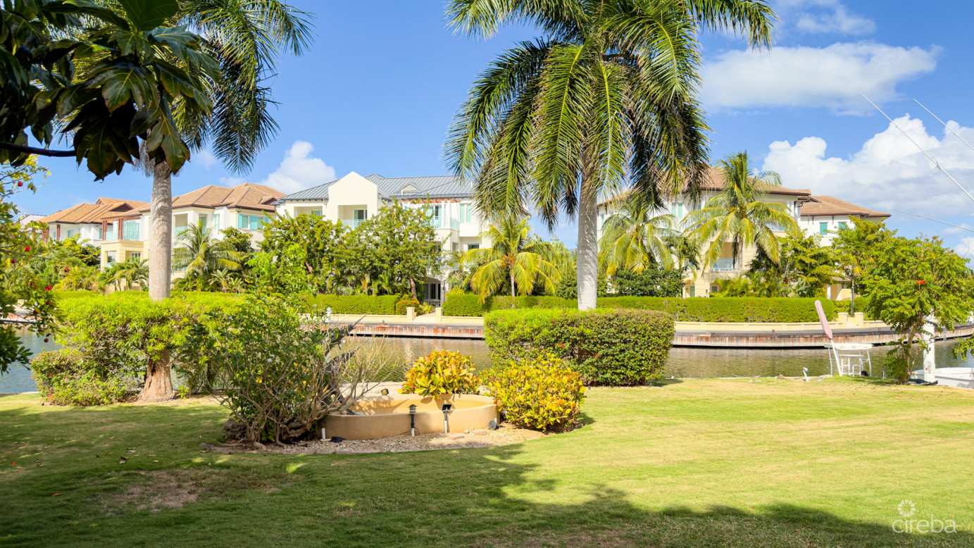 Yacht Club Canal Front Home 3 Bed