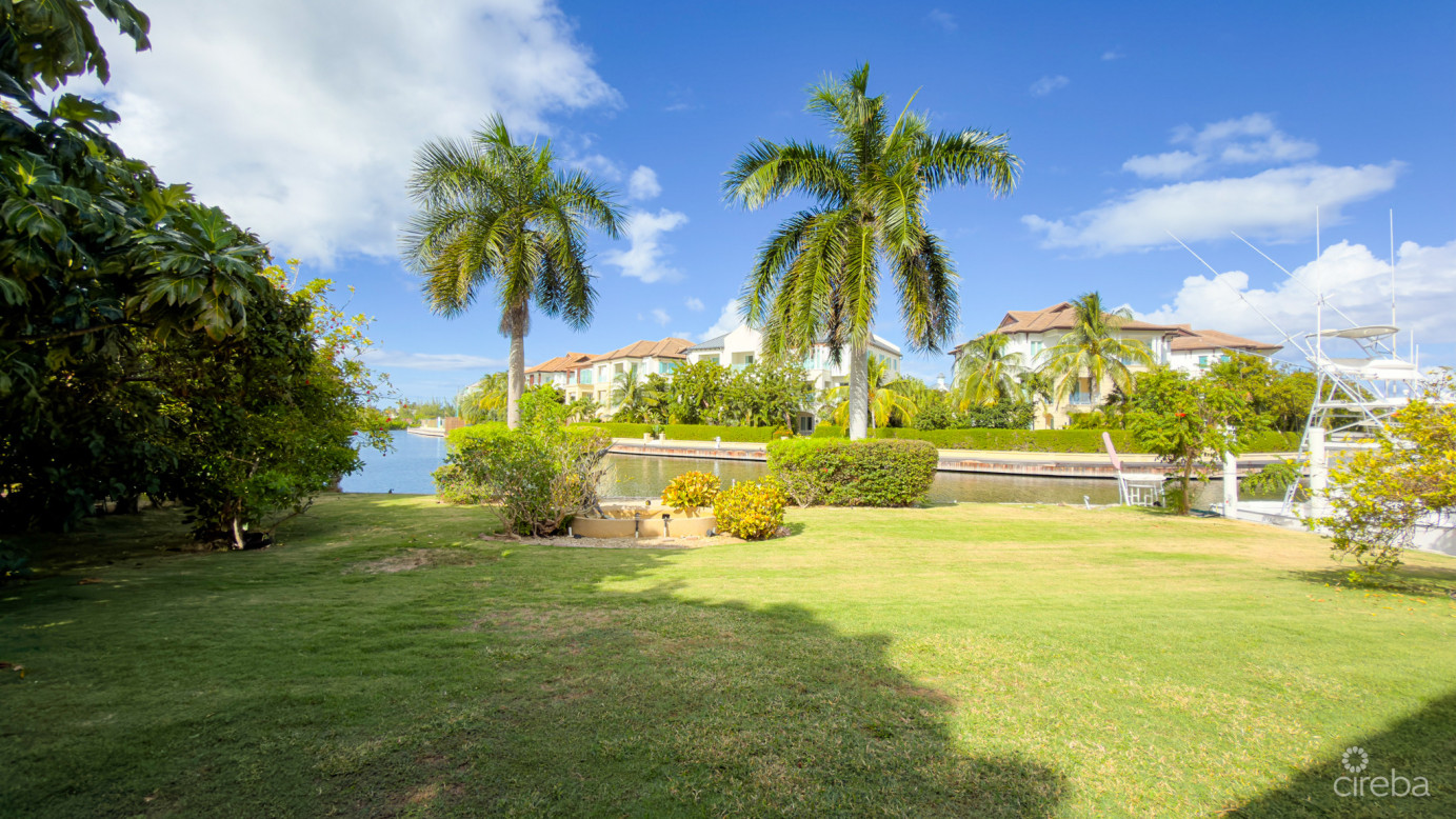 Yacht Club Canal Front Home 3 Bed