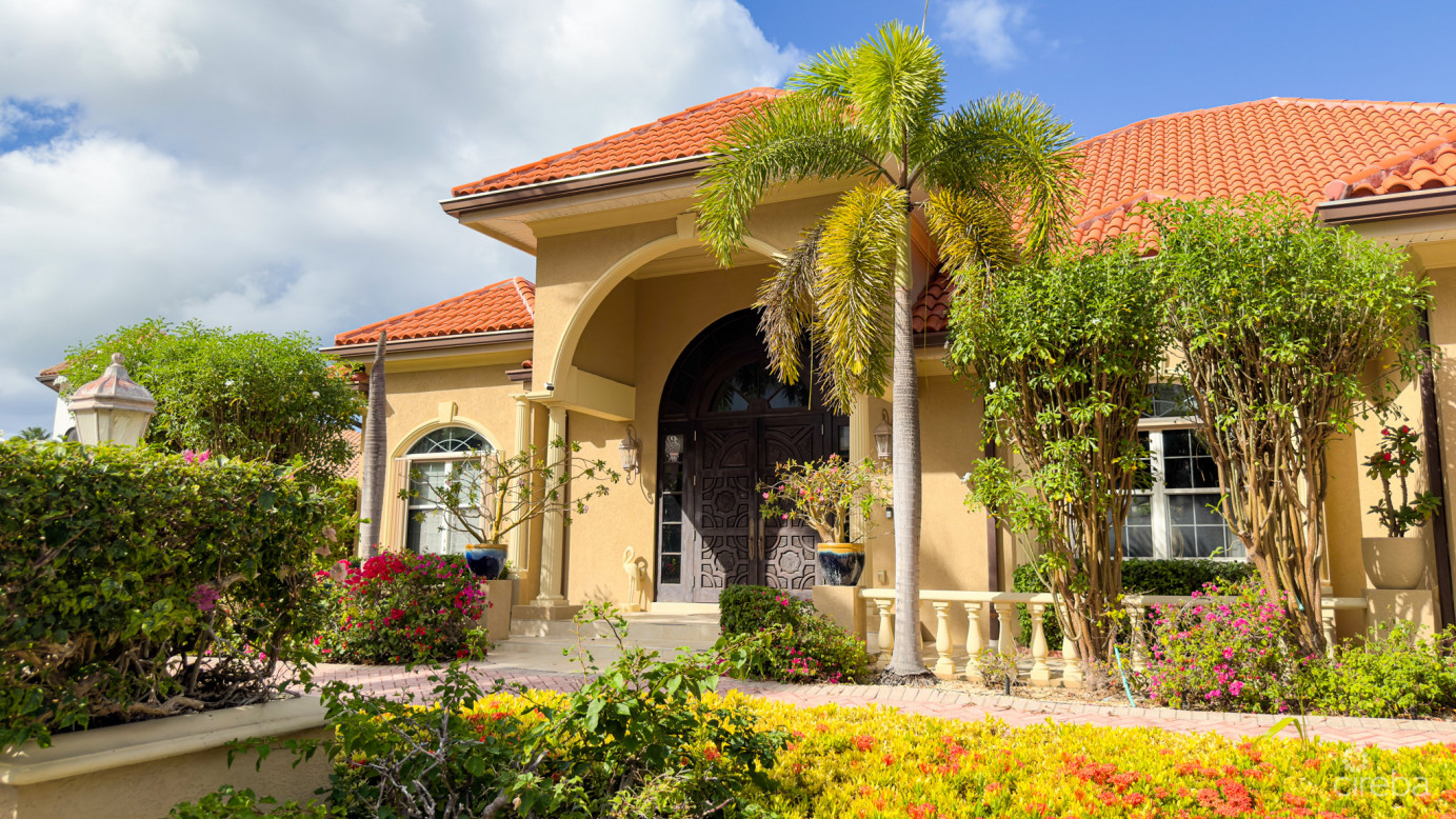 Yacht Club Canal Front Home 3 Bed