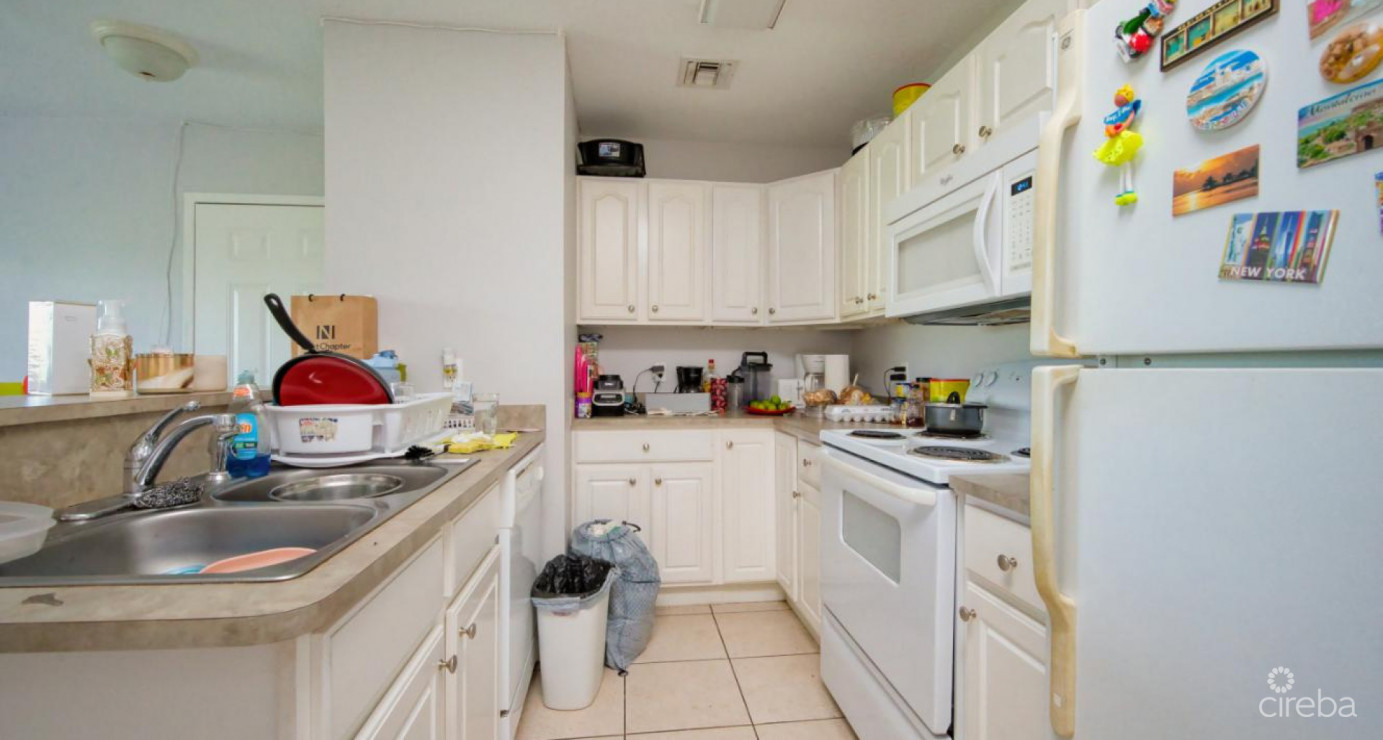 #120c Lakeside 2 Bed Condo