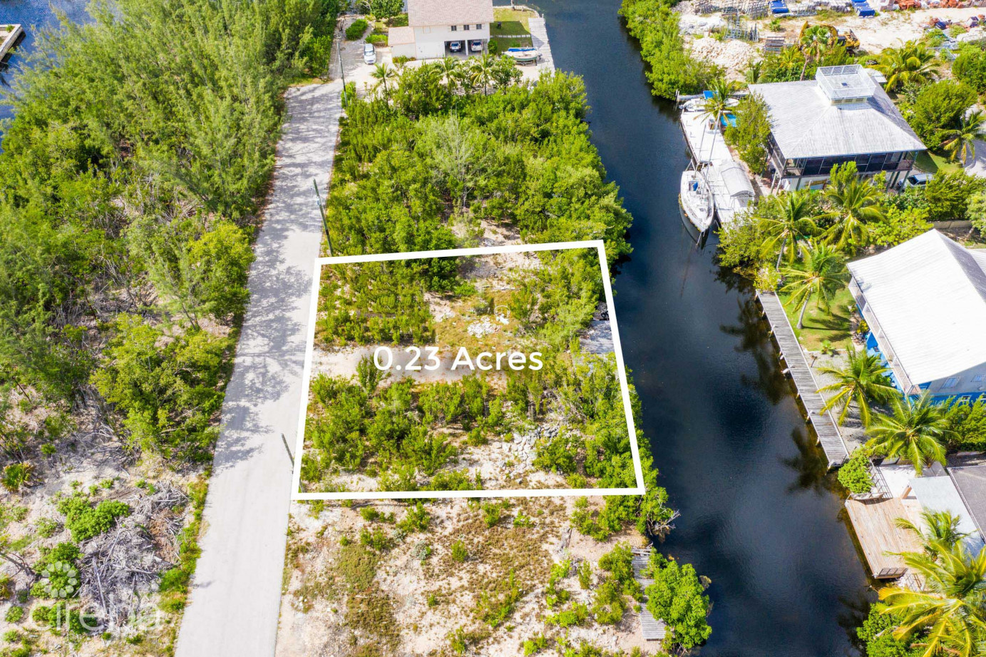 Green Street 0.23 Acres, Savannah Canal-front