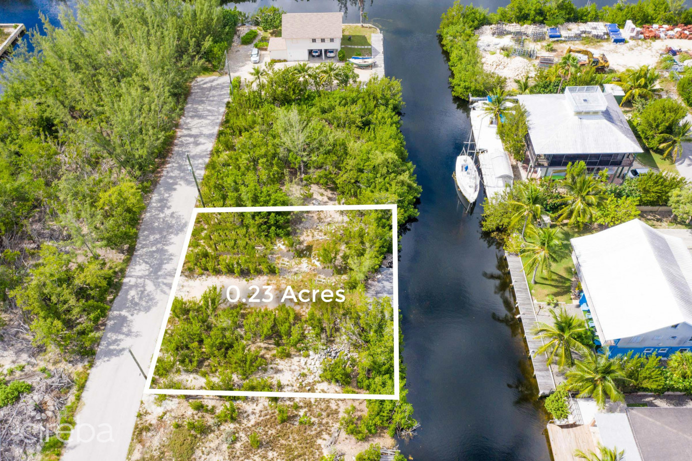 Green Street 0.23 Acres, Savannah Canal-front